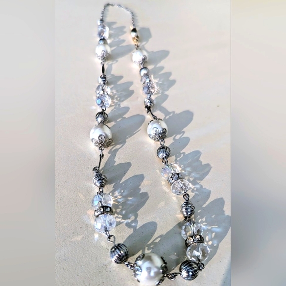 Stunning perl, crystal and sterling silver beaded vintage necklace 🌹 - Picture 3 of 6